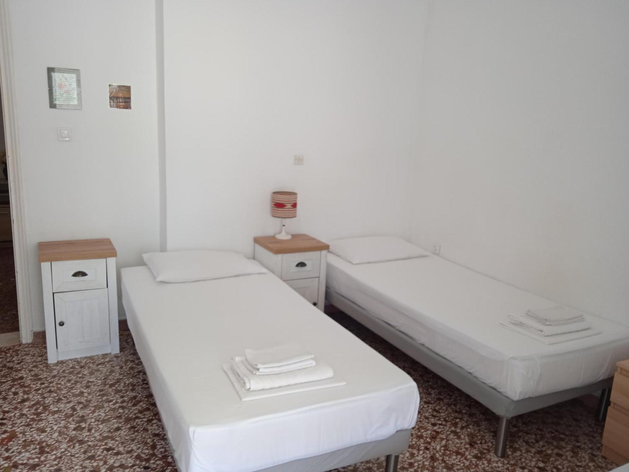 Elina'S Room Poros Town エクステリア 写真